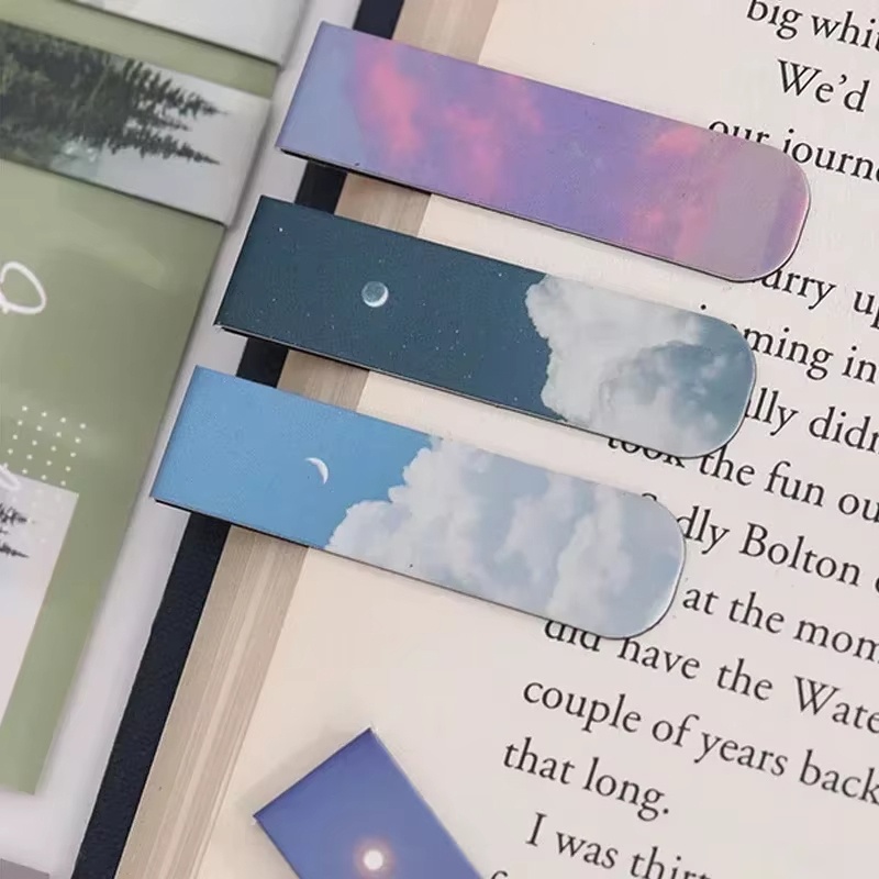 2pcs Fantasy Landscape Themed  - Bookmark Magnetic Clip ulasan dan harga